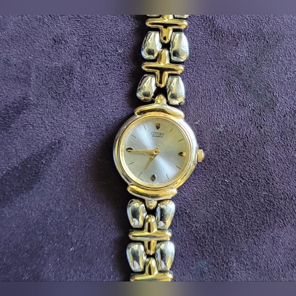 Citizen Watch - Picture 3 of 4
